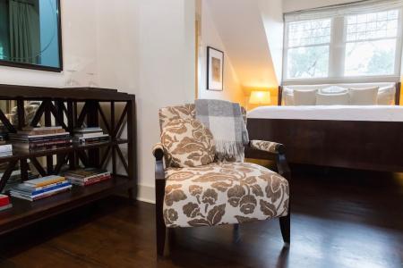 Stonehurst Place Bed & Breakfast - 16