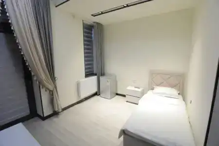 Safira - 3