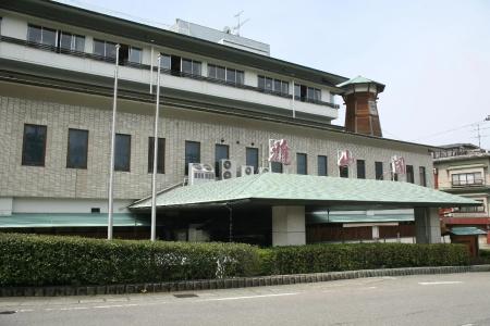 Yuzankaku - 32