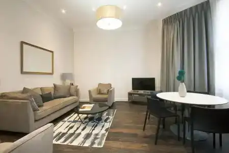 Manson Place - 275