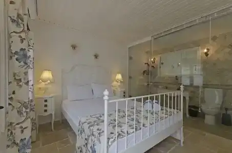 AlaÇAti Roka TaŞ Butİk - 25