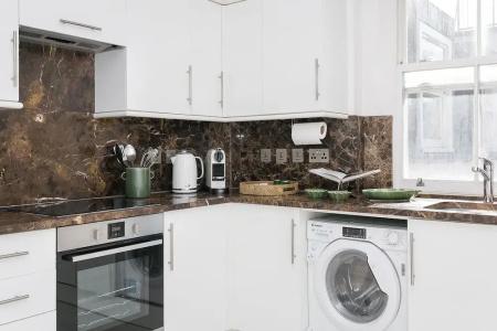 Chilworth Court - 64