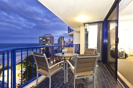 Surf Regency - 67