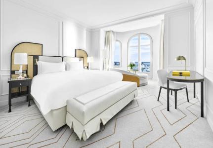 InterContinental Carlton - 51