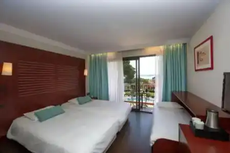 Hôtel Les Jardins De Sainte-Maxime - 95
