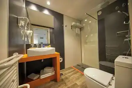 Sandos Benidorm Suites - 43