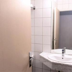 Ours Blanc - Place Victor Hugo - 25