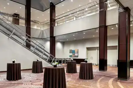 Sheraton Centre - 15