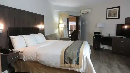Best Western-Montreal & Conference Centre - 4