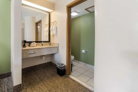 Sleep Inn Airport - 9