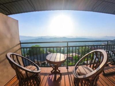 Romance Hills - 144