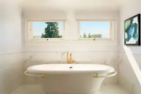 Hayes Mansion - 114