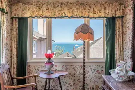 Martine Inn - 26