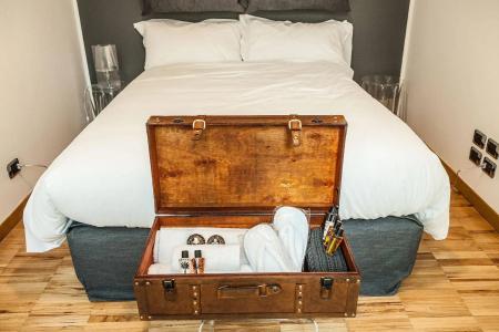 b&b Too Cute 2b Str8 - 31