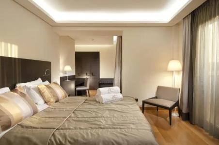 o&b Athens Boutique - 191
