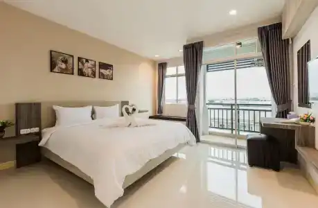 Evergreen Suite - 79