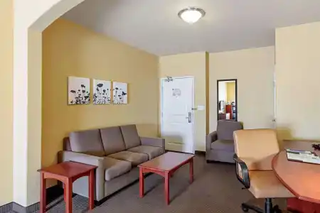 Sleep Inn & Suites - 10