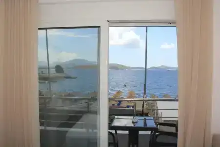Zero Zero Sarande - 11