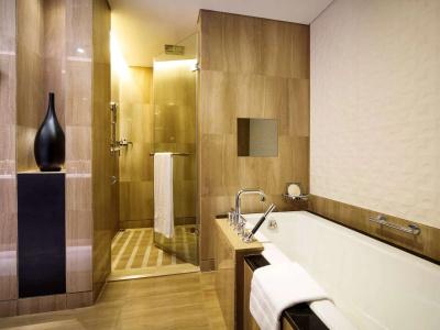 Sofitel Abu Dhabi Corniche - 13