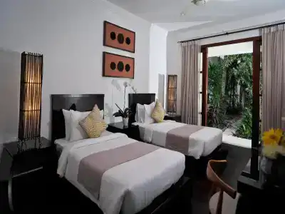 Kanda Pool Villas - 13