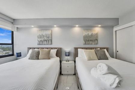 The Alexander All Suites - 241