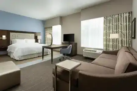 Hampton Inn & Suites -, CA - 91