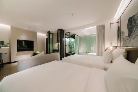 Cat Ba Island Resort & Spa - 3