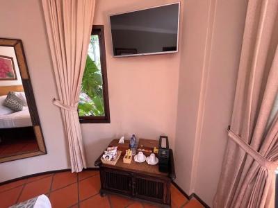 Beyond The Blue Horizon Boutique Bungalows - 69