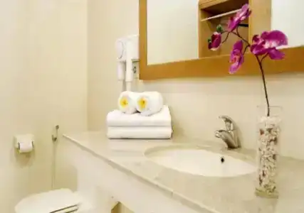 Febri's & Spa - 7