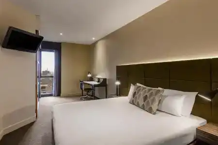 Adina Apartment - 242