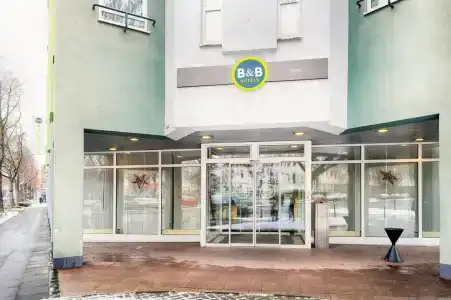 ibis Bonn - 38