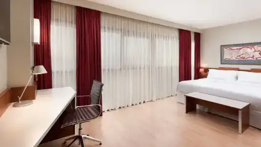 Four Points by Sheraton Barcelona Diagonal - 9