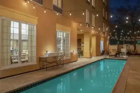Hampton Inn New Orleans/St.Charles Ave - 18
