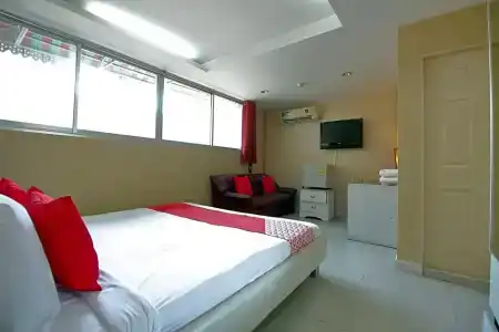 Oyo 102 Diamond Residence Silom - 55