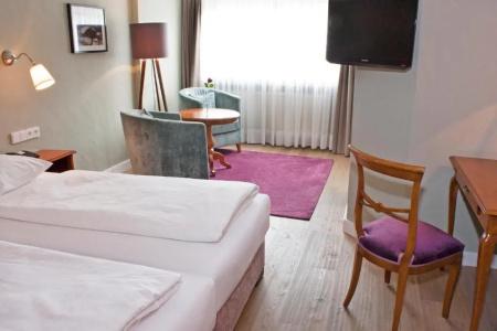Bayerischer Hof - 37