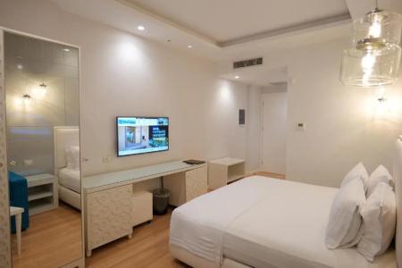 Luxury - 140