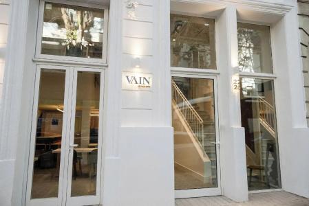 Vain Boutique - 14