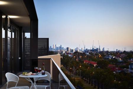 Essendon - 6