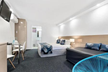 Bay City (Geelong) - 28