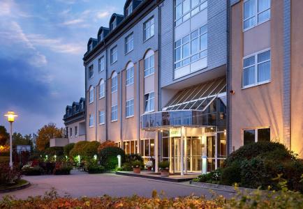 Sachsenpark-Hotel - 0