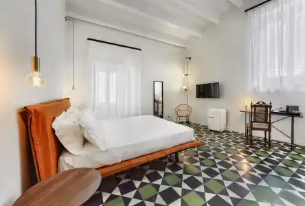 A.D. 1768 Boutique - 2