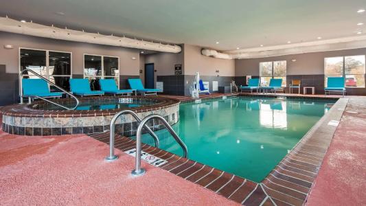 Best Western Plus Airport Inn & Suites - 19