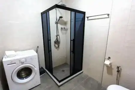 Season Suite Apart - 35