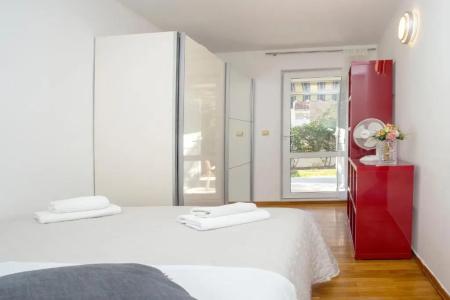 Garden Apartment - 141