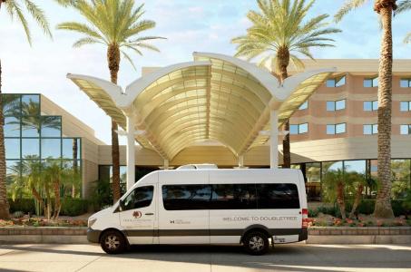 DoubleTree Suites by Hilton Phoenix - 24