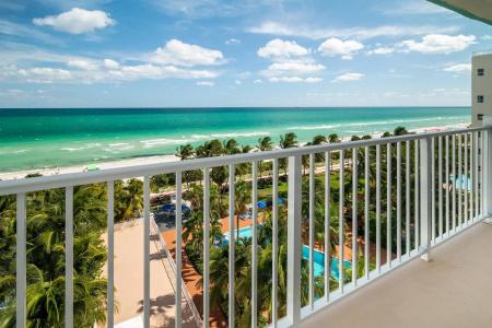 Radisson Miami Beach - 28