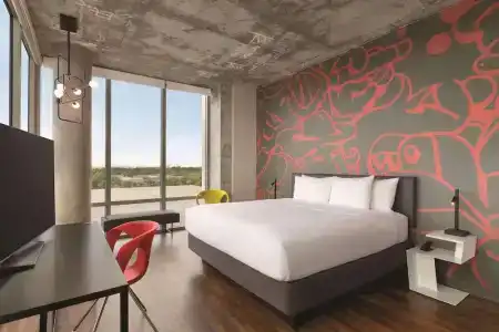 Radisson Red Miami Airport - 46