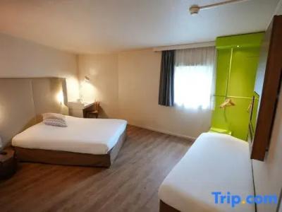 Campanile Roissy - 29
