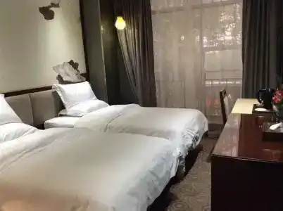 Xinghe Business(Railway Station & YuexiuPark Branch) - 16