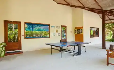 Komandoo Island Resort & Spa - 12